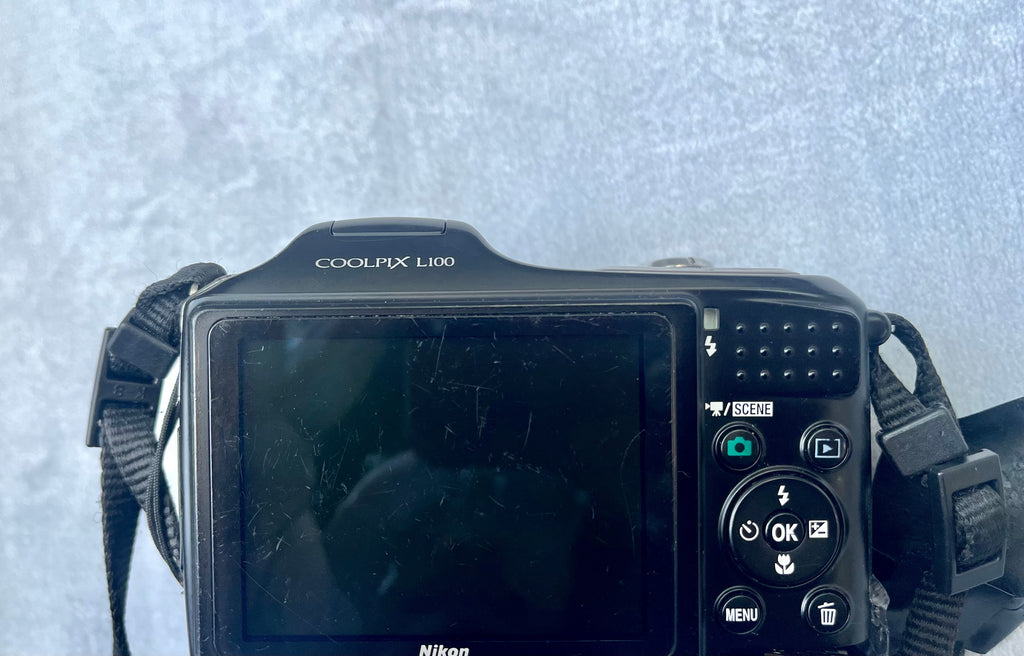 Nikon CoolPix L100